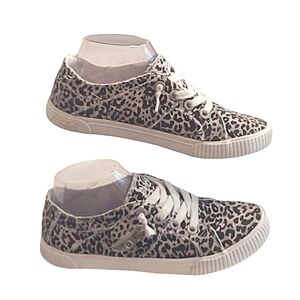 Blowfish Malibu Fruit Sneaker Slip On Canvas Pink Cat Print Faux Lace Up Low Top